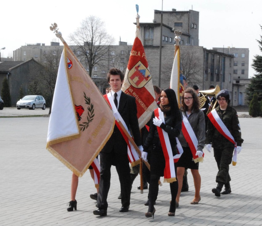 Jarocin: Uroczystości w jednostce wojskowej z okazji Dnia Pamięci Ofiar Zbrodni Katyńskiej [FOTO]