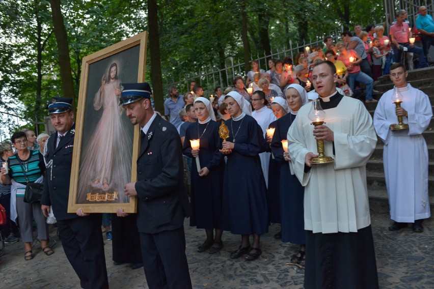 Nabożeństwo światła na Górze św. Anny