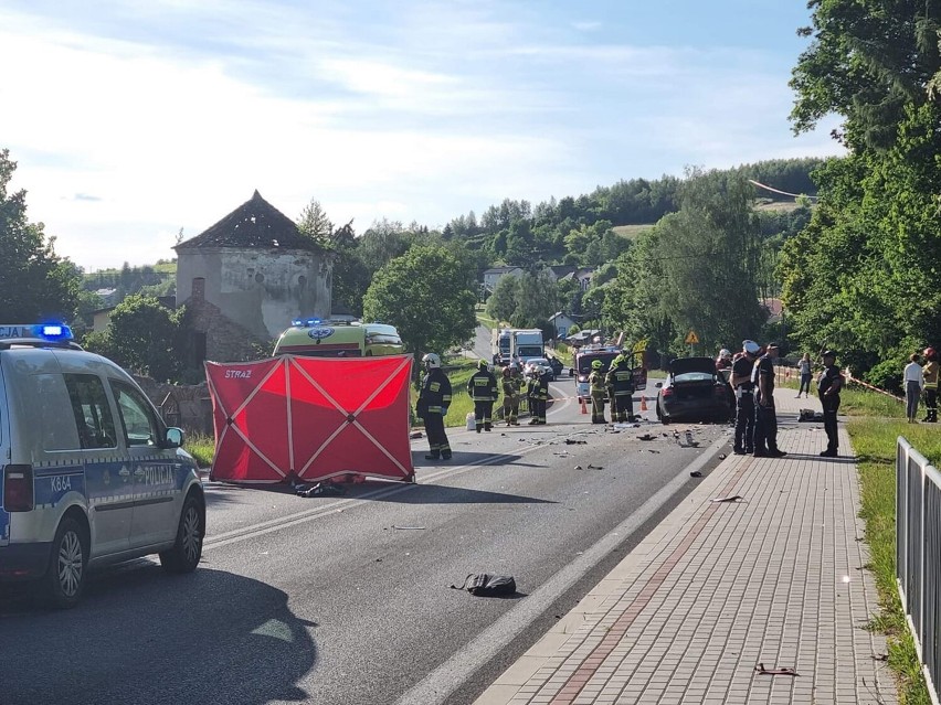 Tragedia na drodze krajowej nr 28 w Skołyszynie. Nie żyje motocyklista