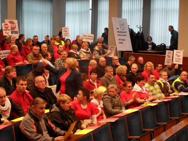 W marcu pracownicy PEC-u protestowali przeciw ewentualnej sprzedaży. Udało się, ale na jak długo?