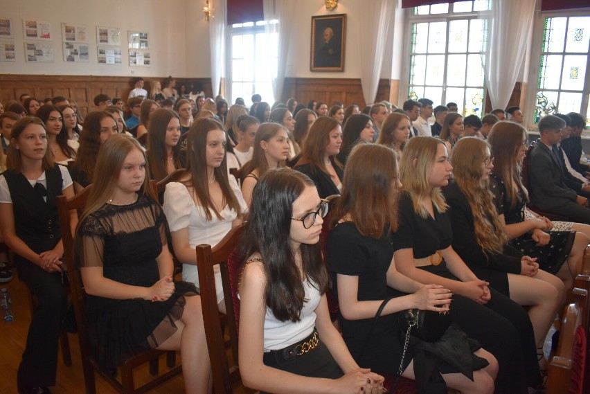 Zakończenie roku szkolnego 2021/22 w I Liceum Ogólnokształcącym im. St. Staszica w Pleszewie