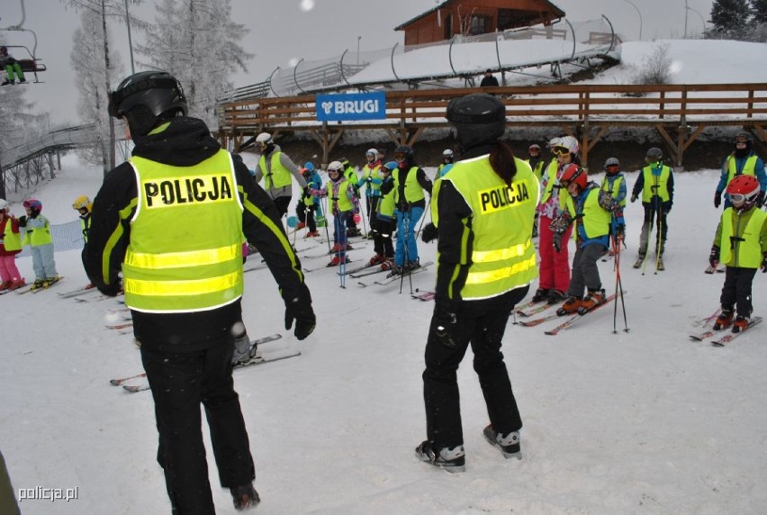 Przemyska policja zaprasza najmłodszych 29 stycznia na stok narciarski. Będą konkursy i zabawy