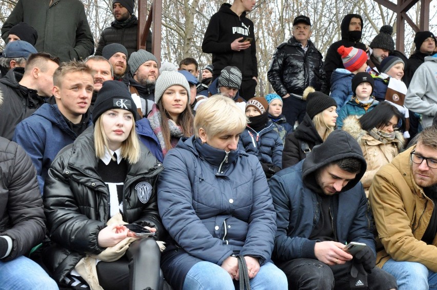 Kibice na meczu 1/8 finału Pucharu Polski Garbarnia Kraków -...