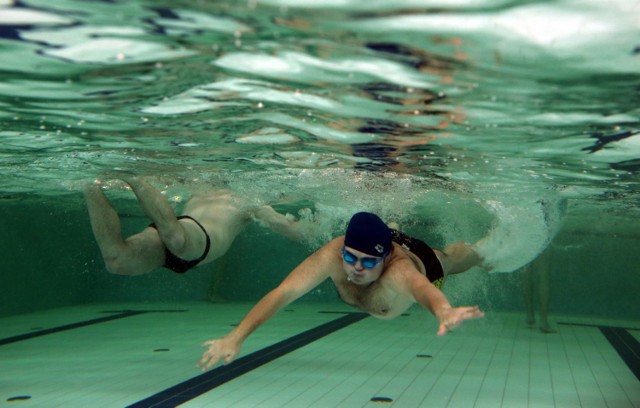 Pływanie to świetny relaks i rehabilitacja dla organizmu. Uczniowie z SOSW  będą korzystać z dobrodziejstw basenu.