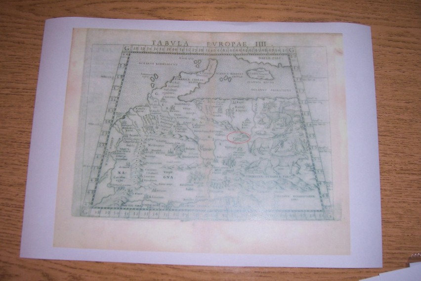 Miejska Biblioteka Publiczna w Kaliszu chce zakupić XVI-wieczny atlas [FOTO]