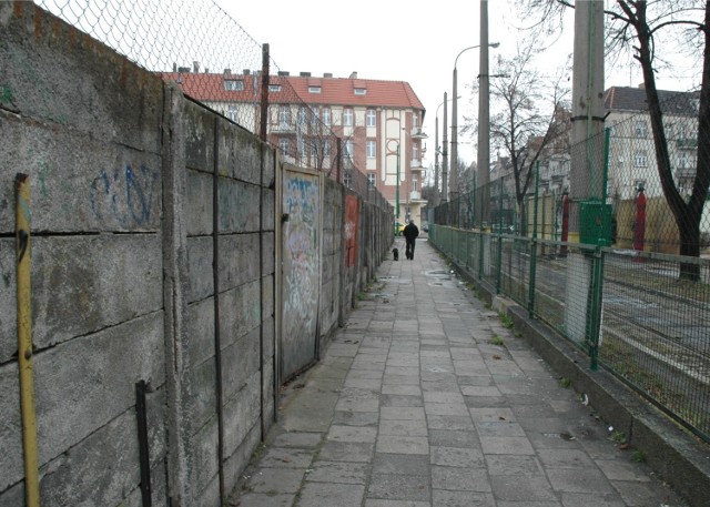 Dwóch mieszkańców powiatu tucholskiego śmiertelnie zatruło się alkoholem niewiadomego pochodzenia.