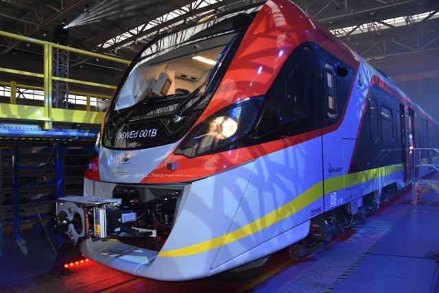 Newag zaprezentował pierwszy pociąg Impuls2. Został wyprodukowany dla Łódzkiej Kolei Aglomeracyjnej