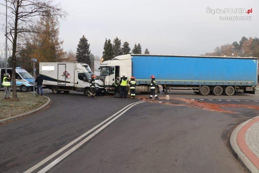 Tir staranował ciężarówkę w Jastrzębiu-Zdroju