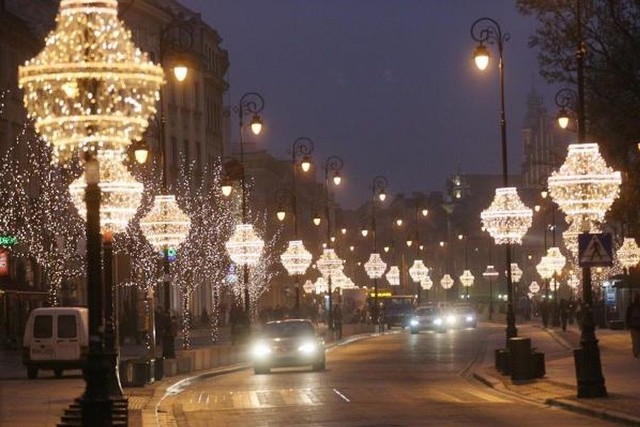 Warszawa rozbłyska świątecznym światłem już od trzech lat