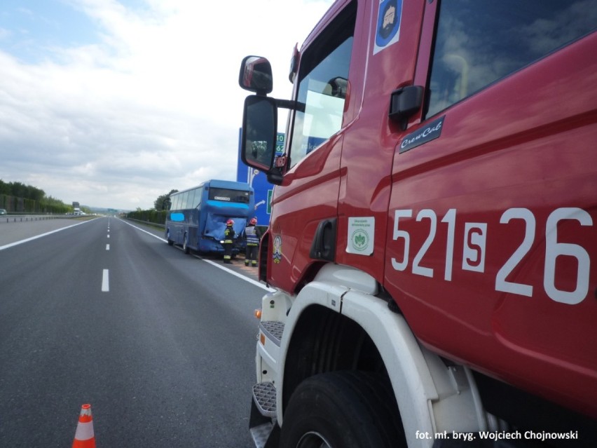 Mysłowice: Wypadek autobusu z żołnierzami na autostradzie A4