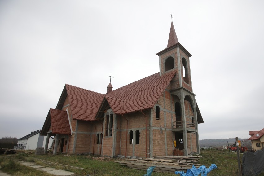 Trwa budowa nowego kościoła w parafii p.w. Bł. Ks....