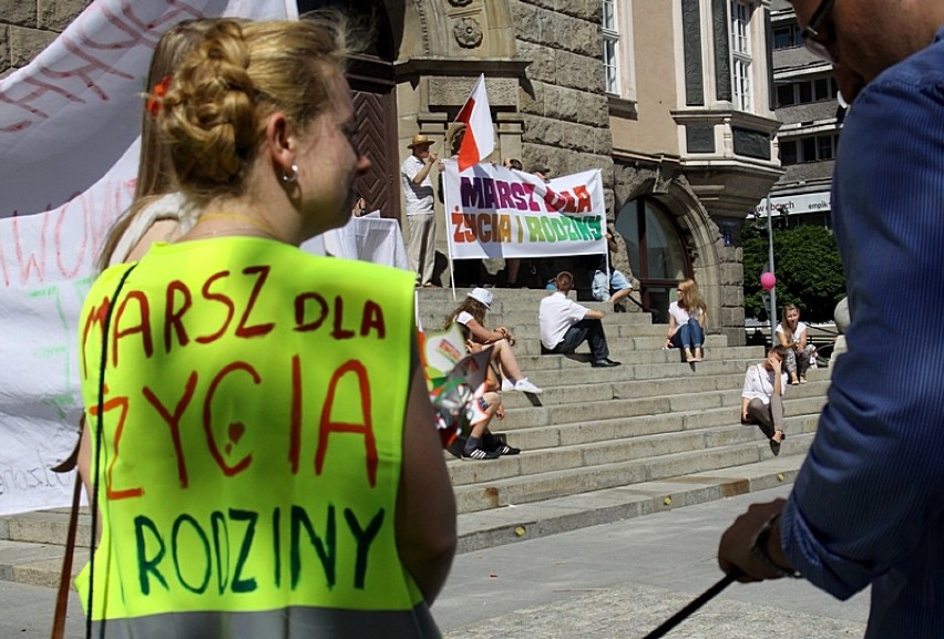 Trzeci Marsz dla Życia i Rodziny w Olsztynie [zdjęcia]