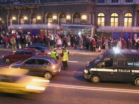 Jeden z pieszych został potrącony na ul. 3 Maja. /  jacek rojkowski