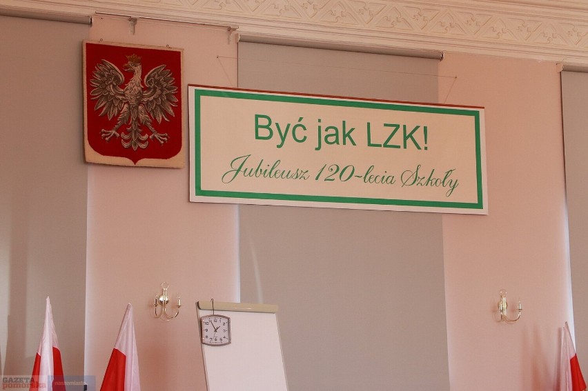 Dyktando w LZK na jubileusz 120-lecia szkoły, 10 maja 2022...