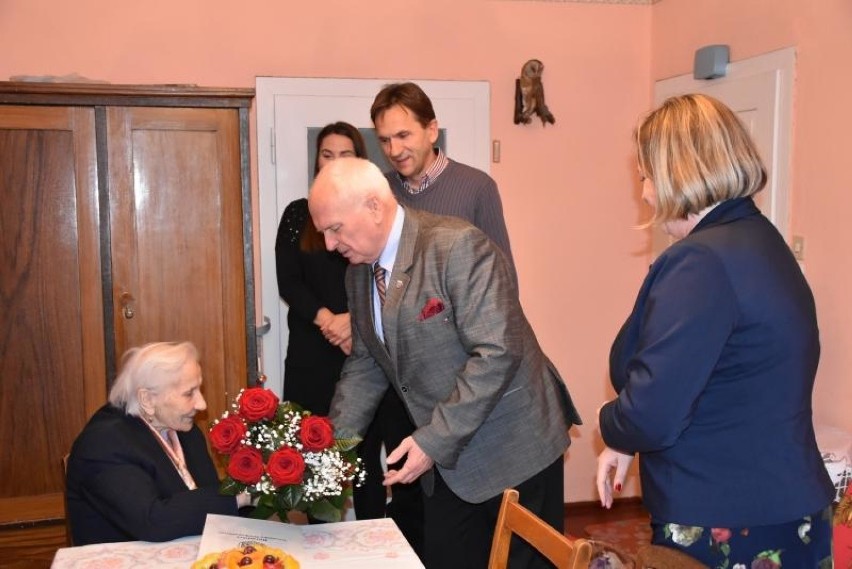 Pani Leokadia Woś z Grodziska Wielkopolskiego świętowała jubileusz 95-tych urodzin