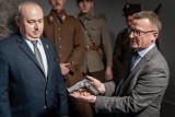 Muzeum Wojska Polskiego wzbogaciło się o VIS 100. To pistolet, w który zostaną wyposażone Siły Zbrojne RP