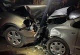 Groźny wypadek pod Tarnowem. W Zalasowej czołowo zderzyły się dwa samochody. Droga była zablokowana 
