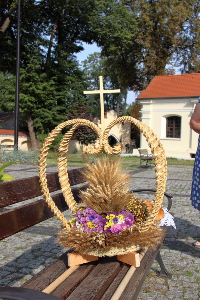 Dożynki parafialne u bernardynów z Warty