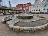 Ruszyły miejskie fontanny w Lesznie. W tym roku będzie też nowa ZDJĘCIA I FILM