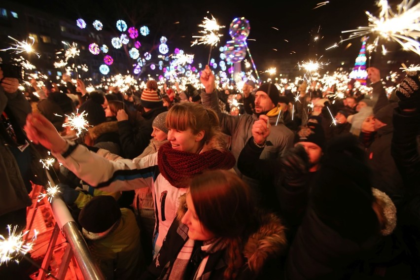 Wielka Orkiestra Świątecznej Pomocy 2018 we Wrocławiu [ZDJĘCIA, ŚWIATEŁKO DO NIEBA]