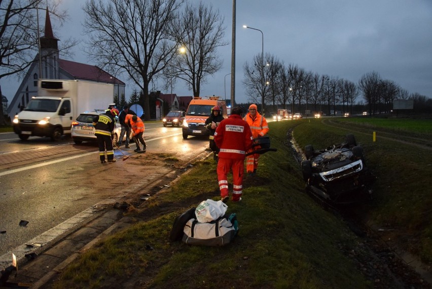 Człuchów. Kolizja na skrzyżowaniu z małą obwodnicą