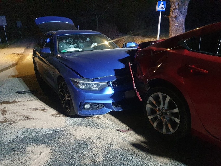 Zderzenie dwóch samochodów w Tenczynku w gminie Krzeszowice