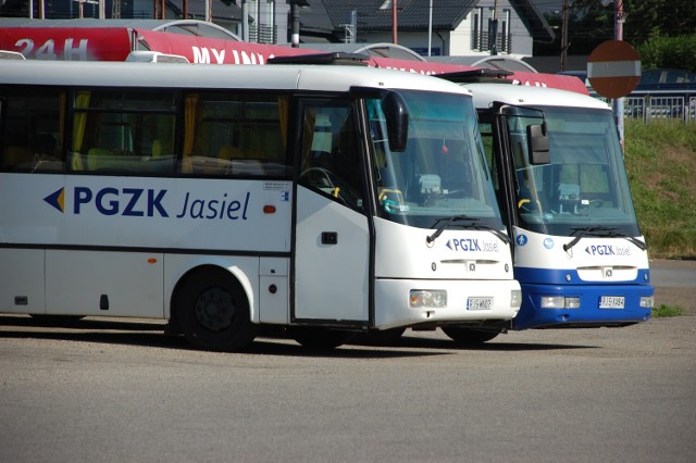 Seniorzy z gmin Jasło, Brzyska i Dębowiec mogą korzystać z ulgowych biletów na liniach obsługiwanych przez autobusy Jasiela