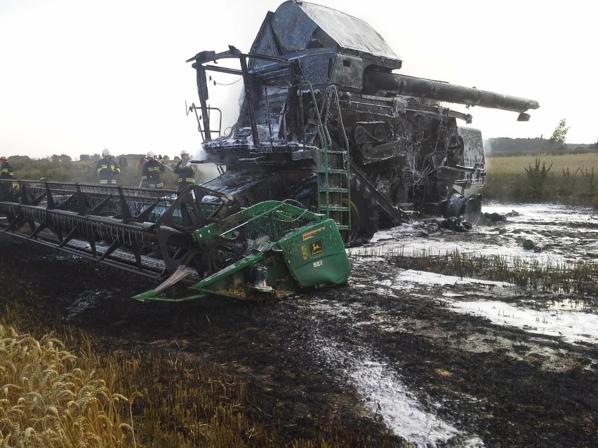 Pożar kombajnu w Miedarach