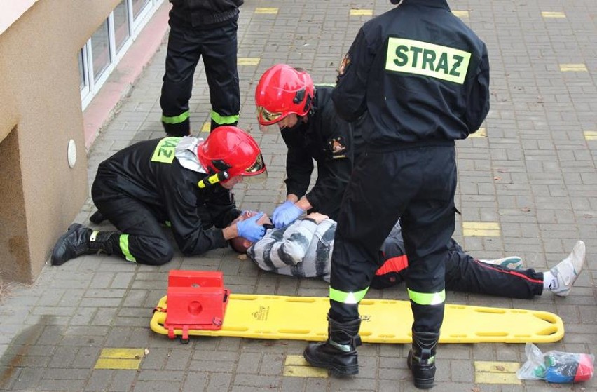 Ćwiczenia strażaków w Łeknie