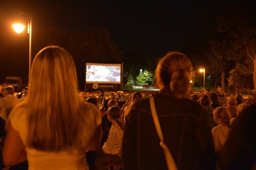 Tegoroczne "Kino letnie w Rumi" zakończone. Zobaczcie jak było [ZDJĘCIA]