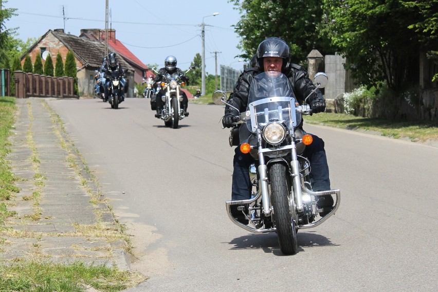 Dzień Dziecka w Pietrzykowie z motocyklistami i strażakami| FOTO