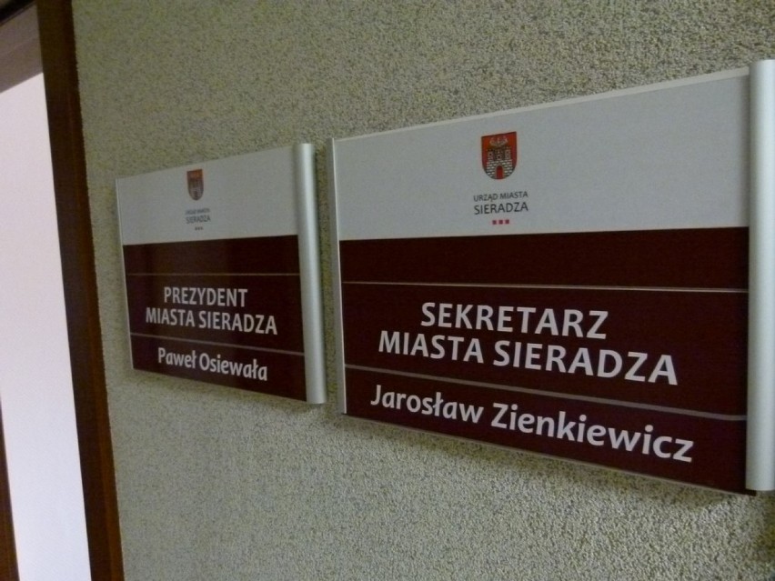Sekretarz miasta Sieradza Jarosław Zienkiewicz zwolniony....