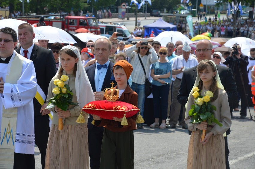 Tarnów. Koronacja Fatimskiej Pani [ZDJĘCIA, WIDEO]