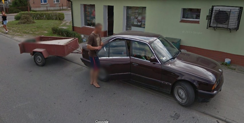 Przyłapani przez Google Street View na ulicach Mroczy -...