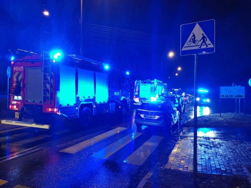 Policjanci ustalili przebieg wypadku na przejściu dla pieszych w Grudziądzu. 16-latka i 17-latek w szpitalu  