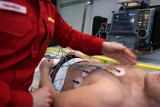 Naukowcy z Politechniki Warszawskiej pracują nad udoskonaleniem badań EKG. Uczeni wykorzystują sztuczną inteligencję
