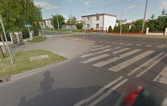Kłopotliwe dla kierowców i rowerzystów skrzyżowanie ul. Robotniczej z Kapitulną we Włocławku zostanie usprawnione. W mieście przybędzie ścieżek rowerowych.