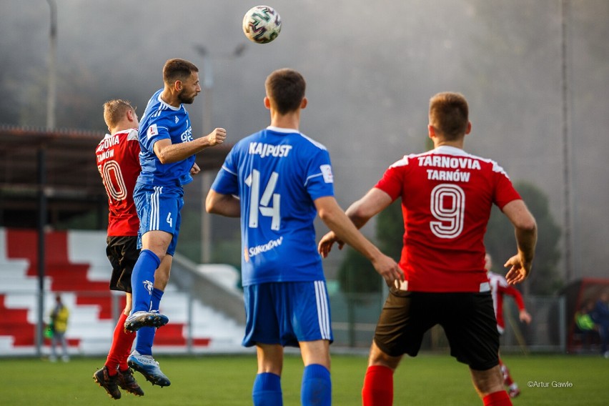 Tarnów. Jednak to Unia górą w derbach Tarnowa. Na trybunach stadionu Tarnovii przy ulicy Bandrowskiego było gorąco [ZDJĘCIA]