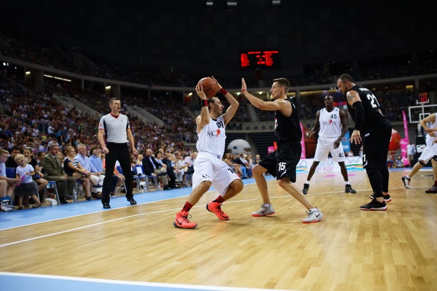 Gortat i jego drużyna rządzą!  Lewandowska ryczy jak lew! [ZDJĘCIA]