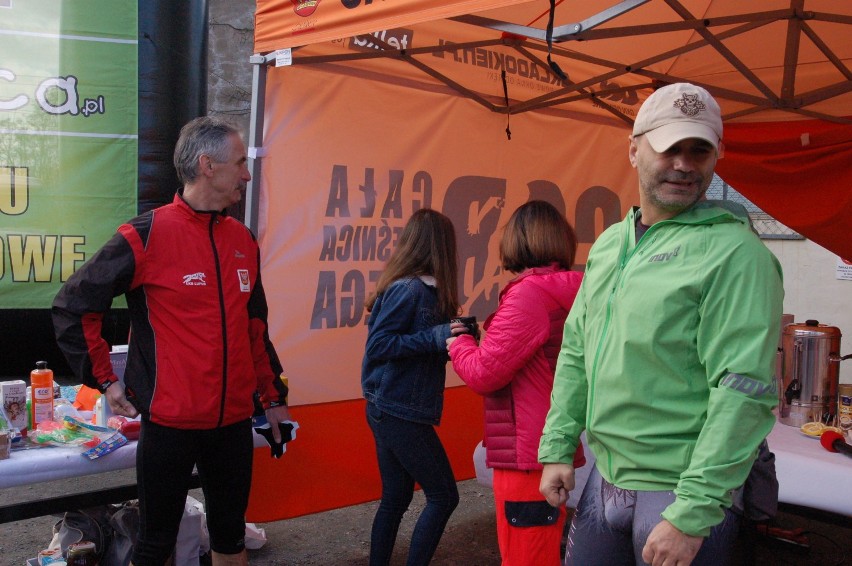 Oleśniczanie pobiegli śladem defibrylatorów [FOTO]