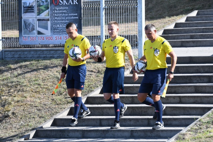 Derby powiatu dla Promienia! Żaranie nie dali żadnych szans Budowlanym Lubsko