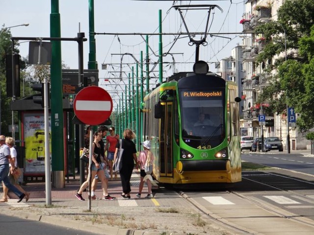 Społeczna Koalicja Prawo do Miasta ogłosiła program tramwajowy do 2030 roku. Do tego czasu w Poznaniu miałoby powstać 13 nowych tras tramwajowych. Gdzie?

Przejdź dalej i sprawdź propozycje --->