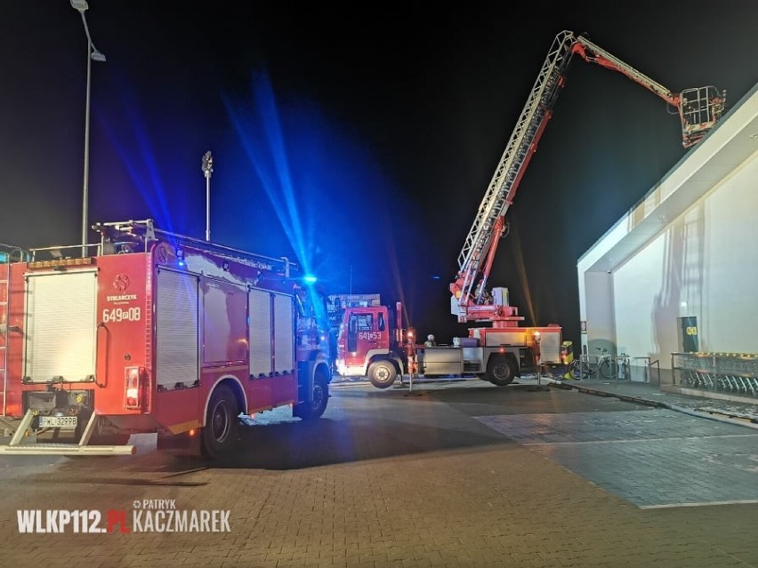 Spore straty po pożarze marketu Biedronka w Przemęcie