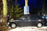 Wypadek w Orchowie. Opel Vectra uderzył w drzewo
