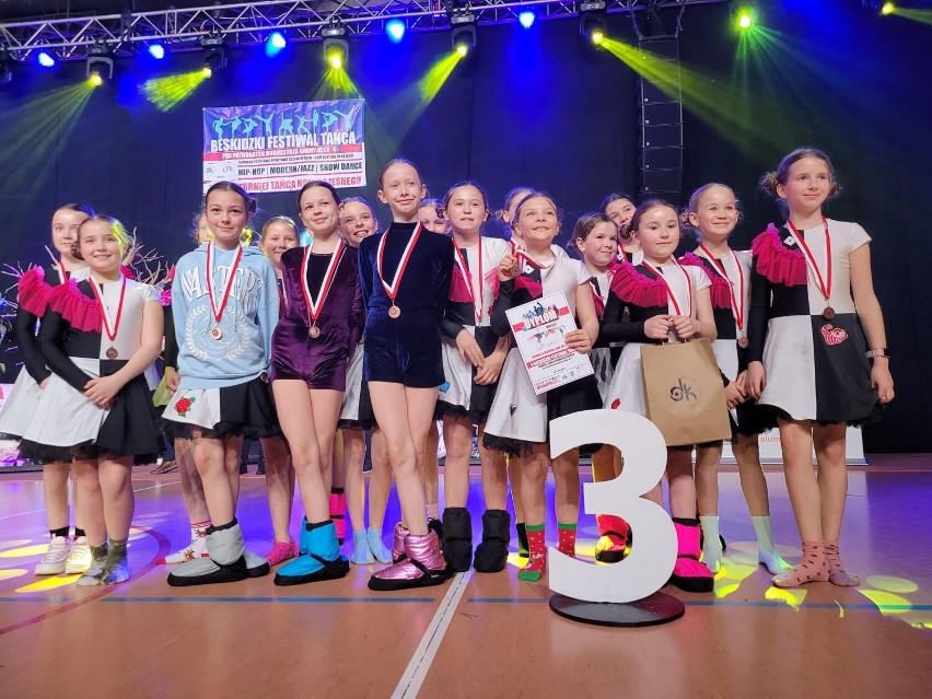 Blisko 800 tancerzy z całej Polski wystąpiło w turnieju...