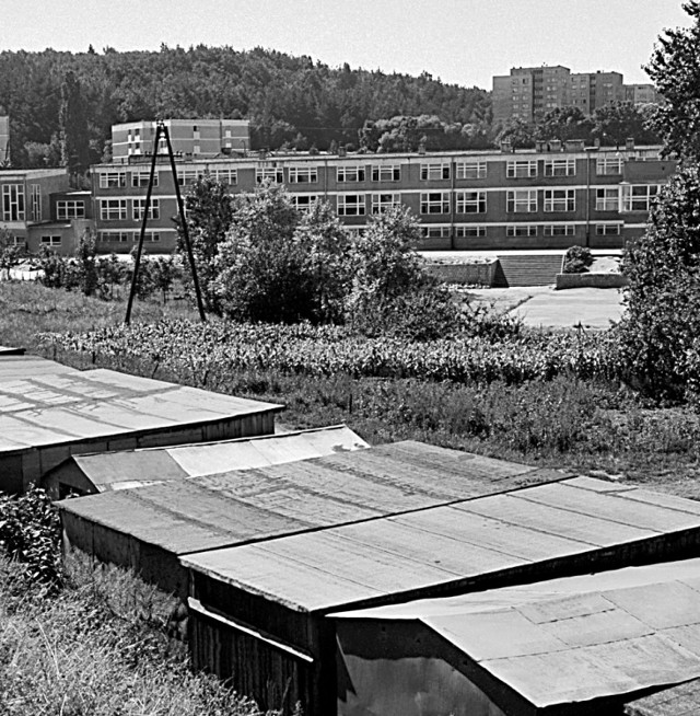 Osiedle Młodych im. Janka Krasickiego. Obecnie VII Dwór, kiedyś Oliwa - widziane z nasypu kolejowego, 1973 r.