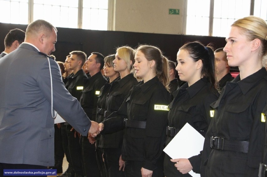 Nowi policjanci i policjantki na Dolnym Śląsku