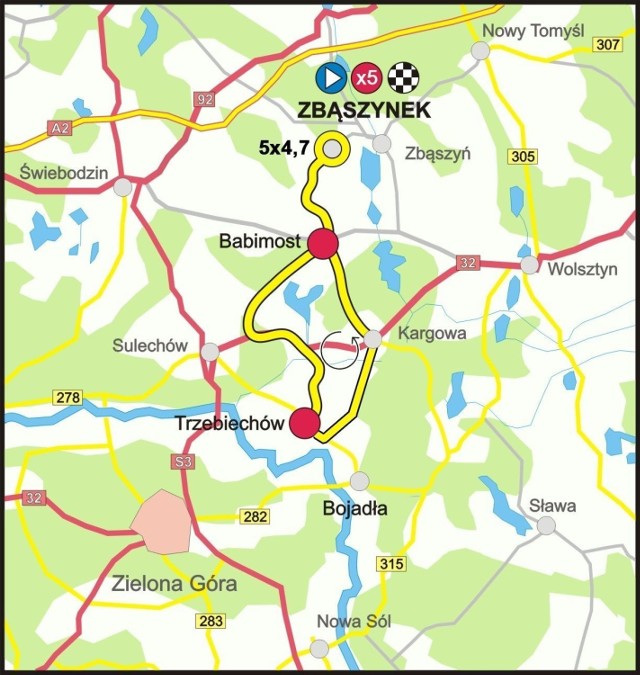 Wyjazd ze Zbąszynka poprzedzony był trzema rundami po 4700 m, następnie kolarze ruszyli do Babimostu a następnie do Trzebiechowa, poczem powr&oacute;cili do Zbąszynka, gdzie musieli pokonać jeszcze pięć rund po 4700 m.
Fot. Zdzisław Nowak