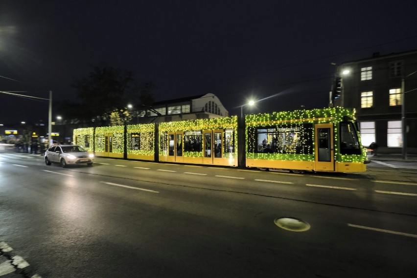 Świąteczna Bimba już jeździ w Poznaniu....