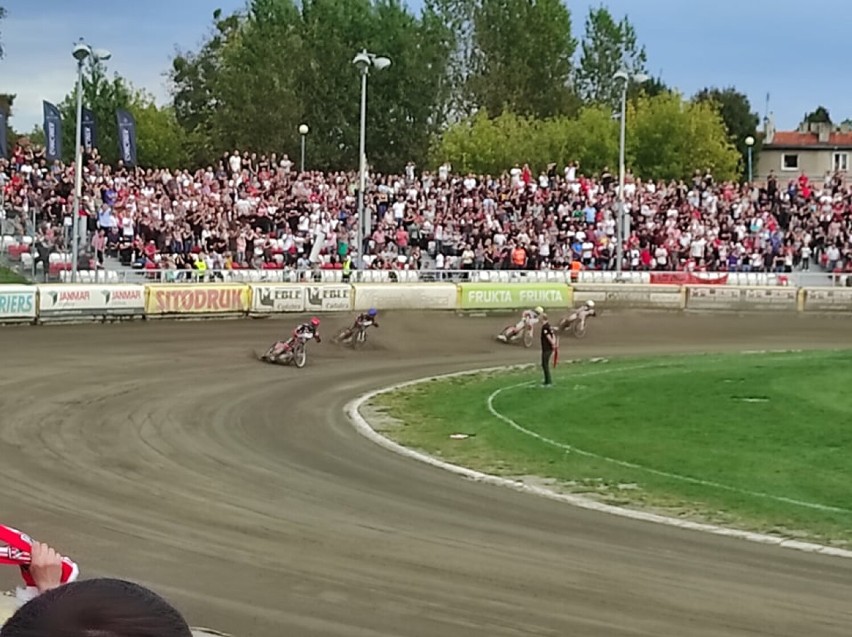 Pełny Stadion - Arged Malesa Ostrów Wielkopolski kontra Cellfast Wilki Krosno.